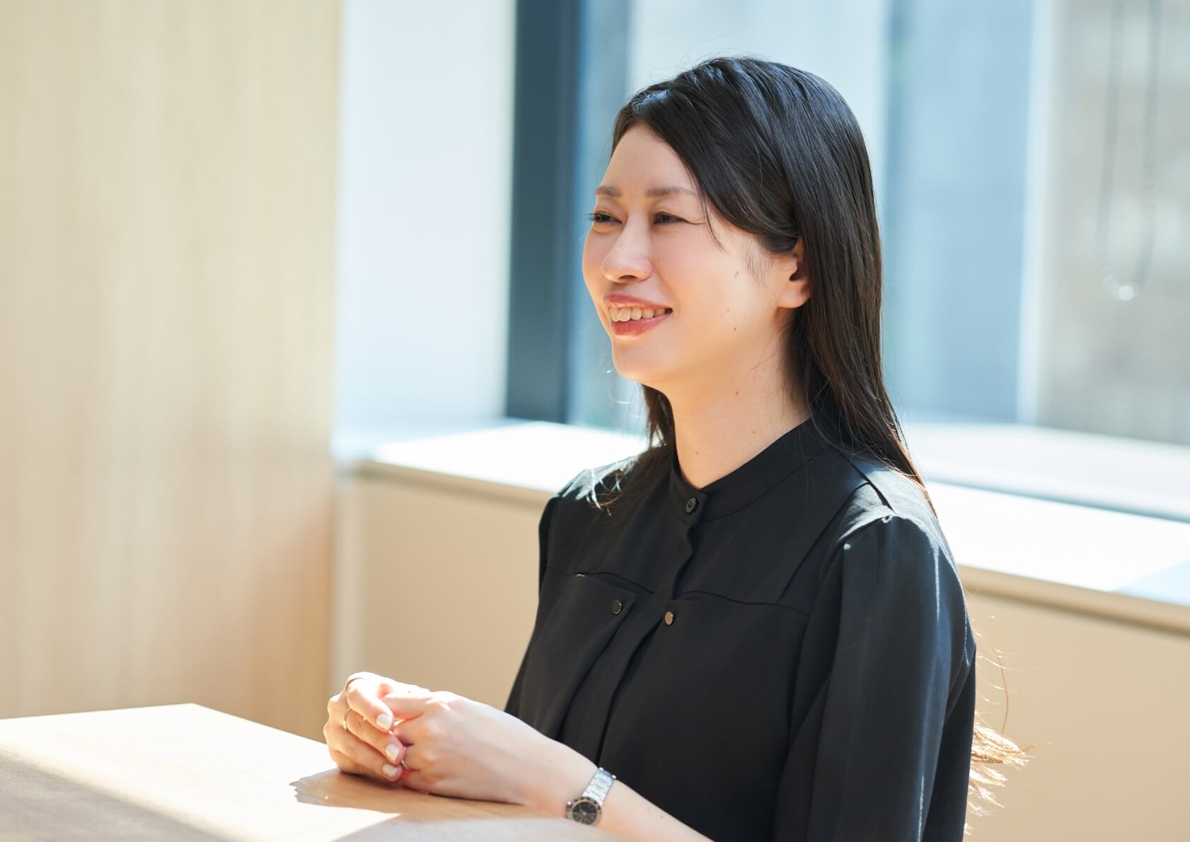 松井が話している写真